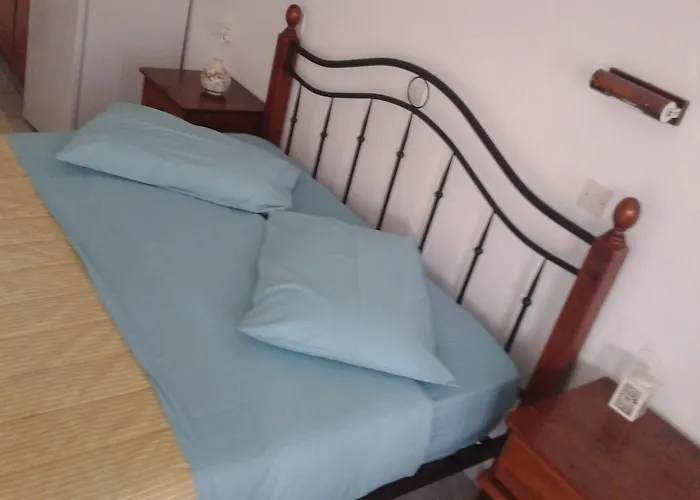 Nikolitsi アパート シミ