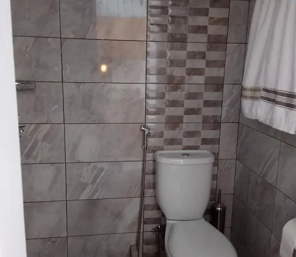 アパート Nikolitsi *